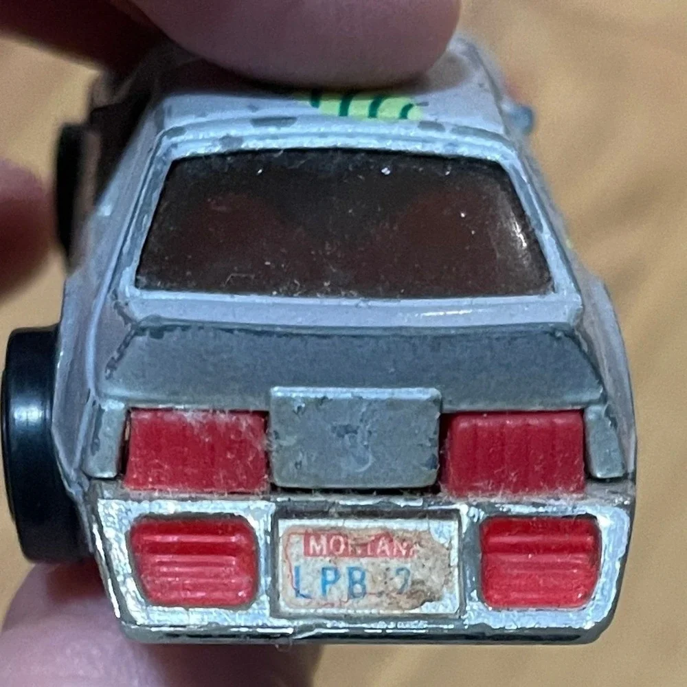 Vintage 1980 Kenner Fast 111s Silver Cobra Snake Diecast Car No. 1027 Hong Kong